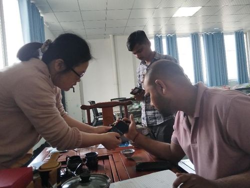 সম্পর্কে সর্বশেষ কোম্পানির খবর ভিজা ওয়াইপ মেশিনের জন্য শ্রী আনমল কুমার সফর করছেন