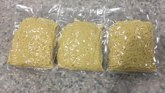 Good price খাদ্য ও সবজির জন্য স্টেইনলেস স্টিল বালিশ প্যাকেজিং মেশিন অনলাইন